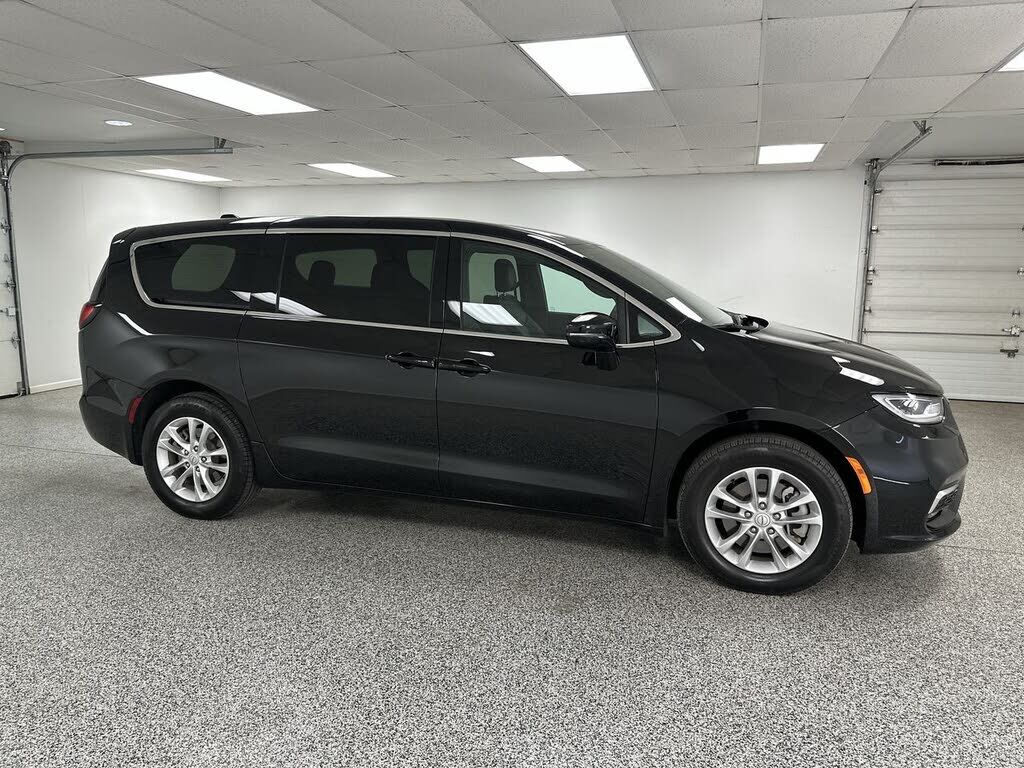 2026 CHRYSLER Pacifica