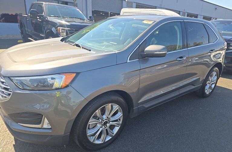2023 FORD Edge
