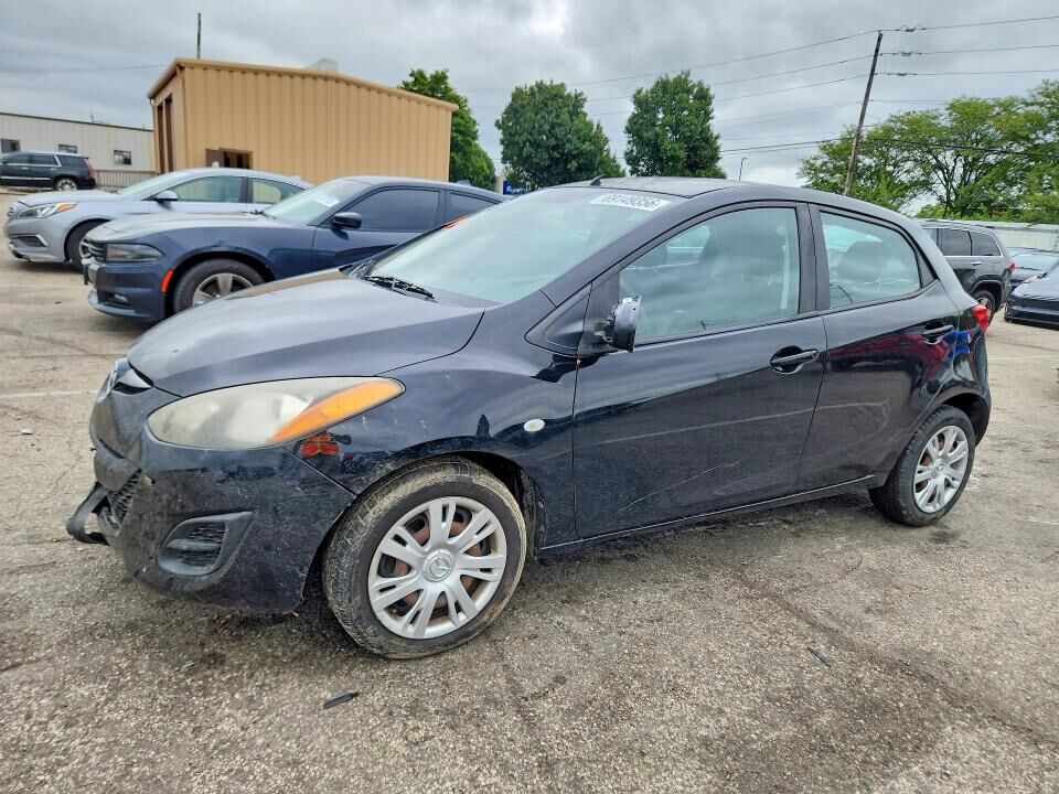 2013 MAZDA Mazda2