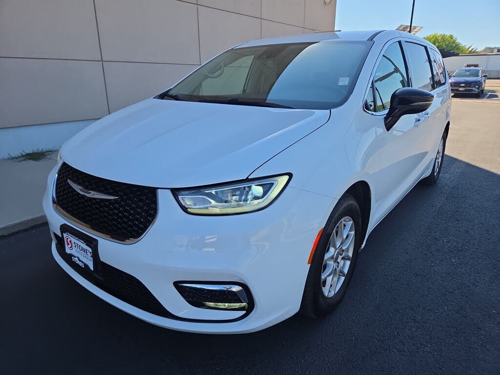 2024 CHRYSLER Pacifica