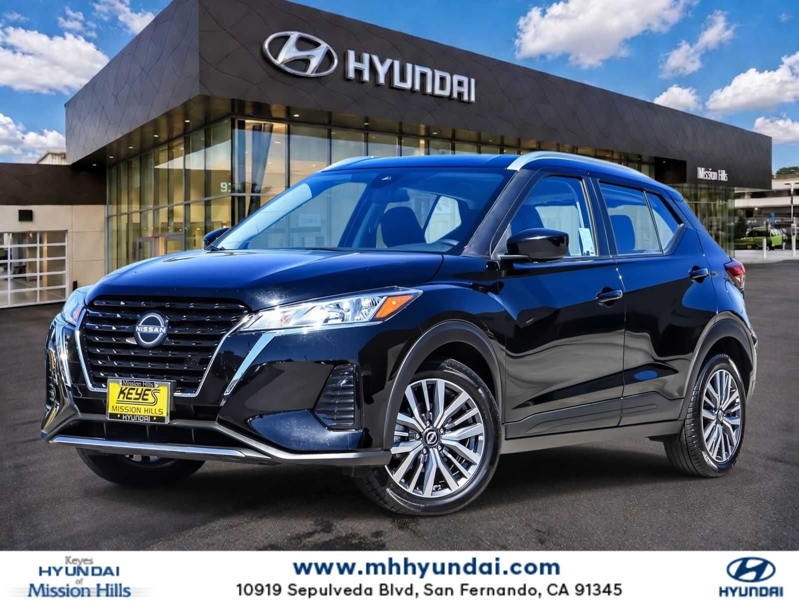 2024 NISSAN Kicks