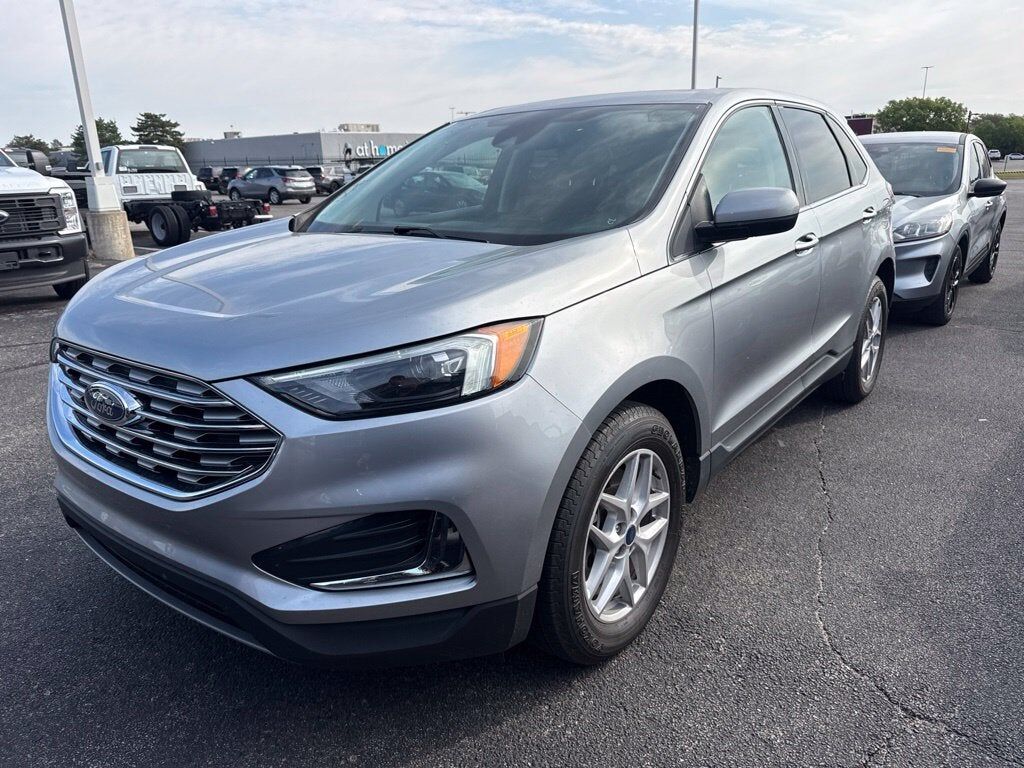 2022 FORD Edge