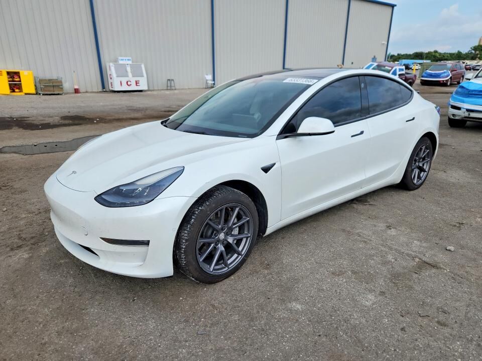 2022 TESLA Model 3