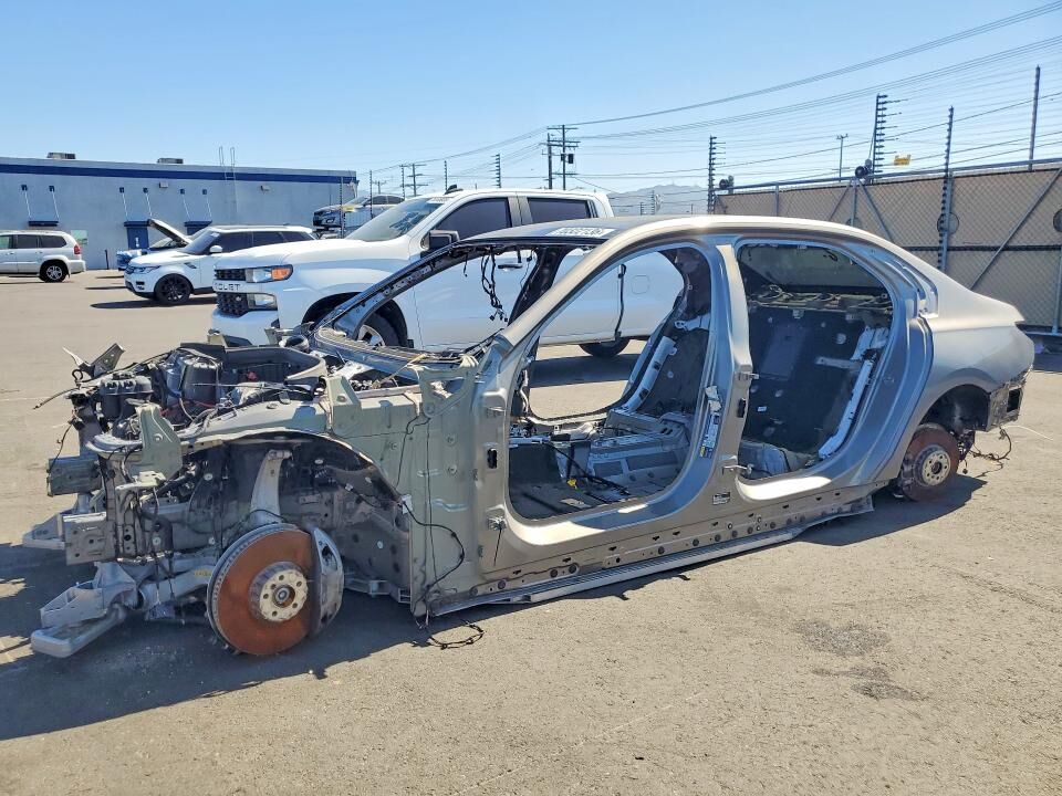 2023 BMW i7