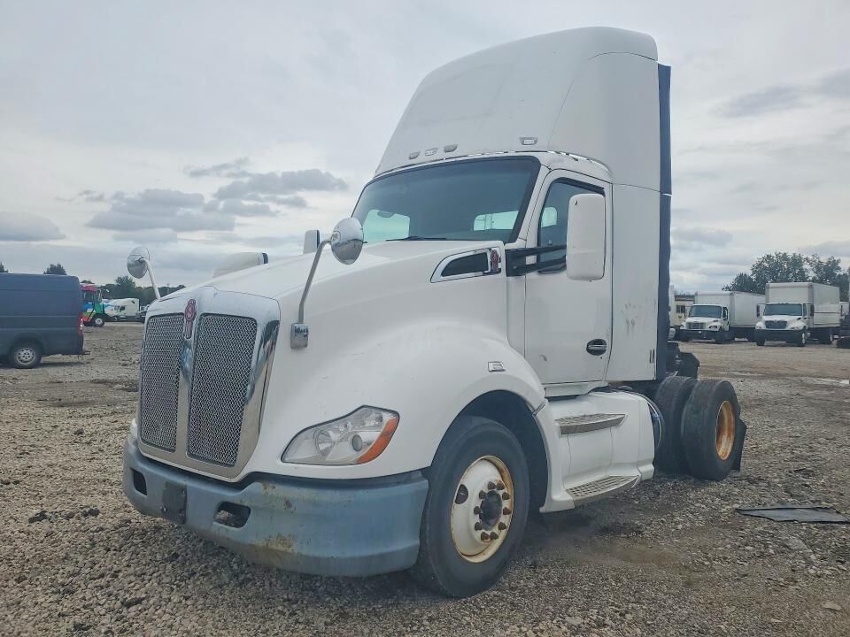 2015 KENWORTH T680