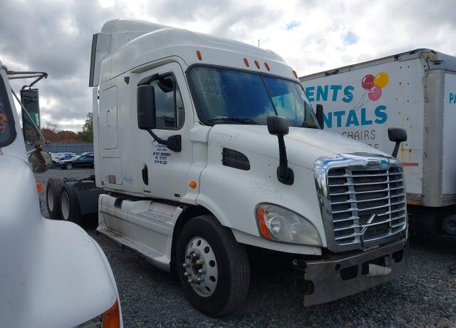 2010 FREIGHTLINER Cascadia