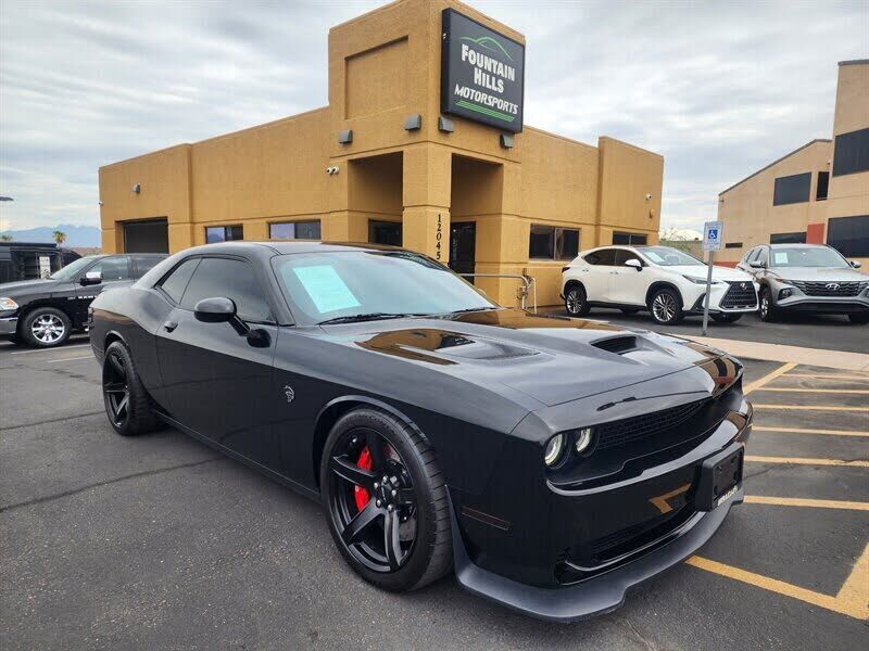 2017 DODGE Challenger