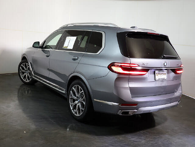 2025 BMW X7