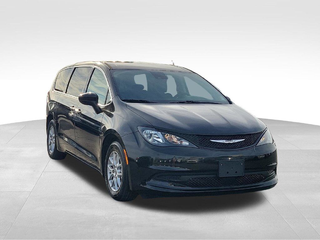 2023 CHRYSLER Voyager