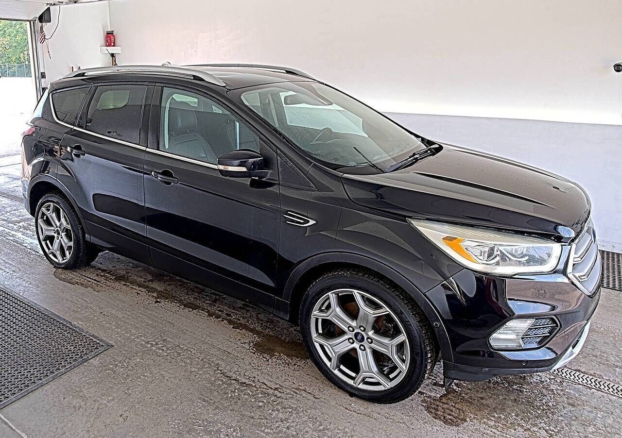 2017 FORD Escape