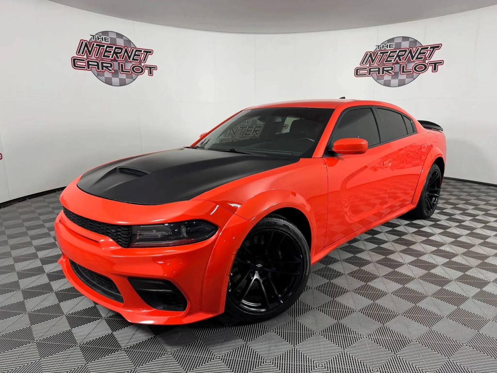 2020 DODGE Charger