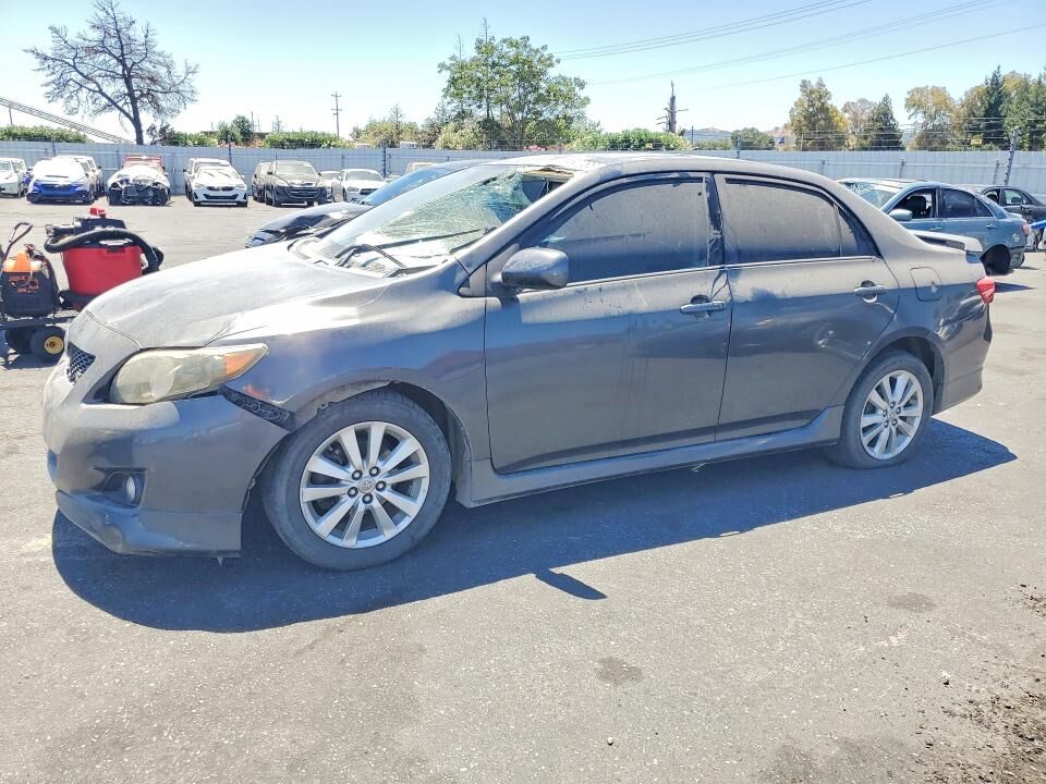 2010 TOYOTA Corolla