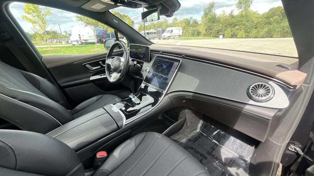 2023 Mercedes-Benz EQE-Class SUV