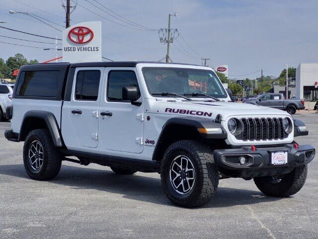 2024 JEEP Gladiator