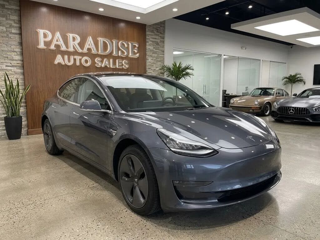 2017 TESLA Model 3