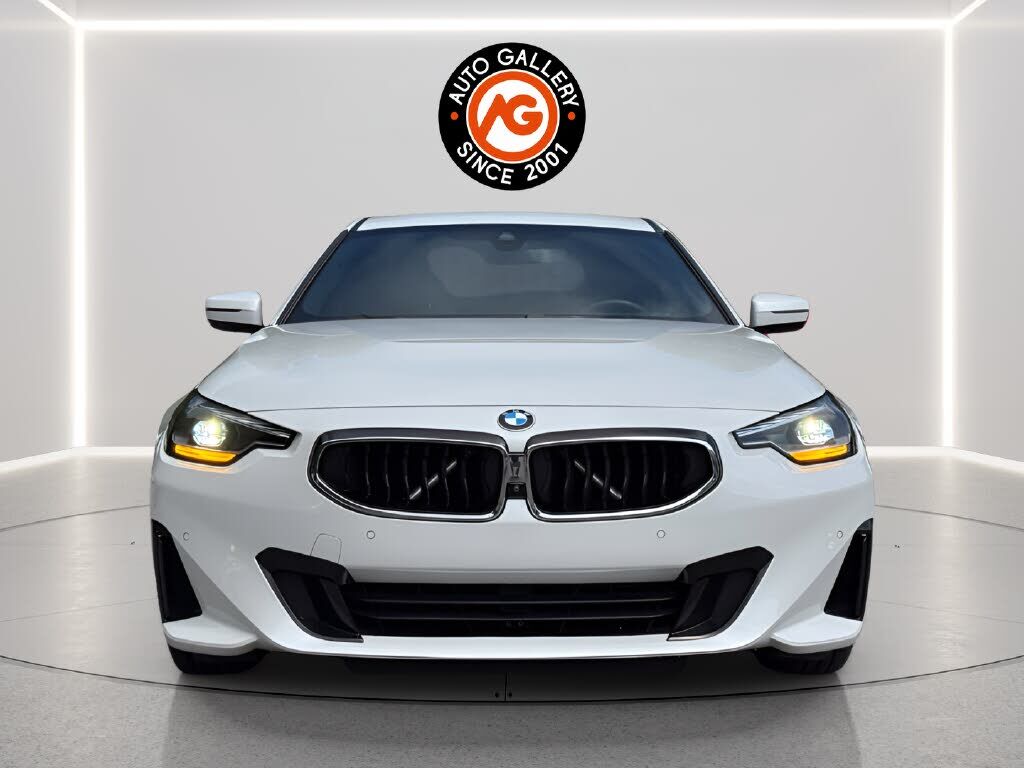 2023 BMW 230i