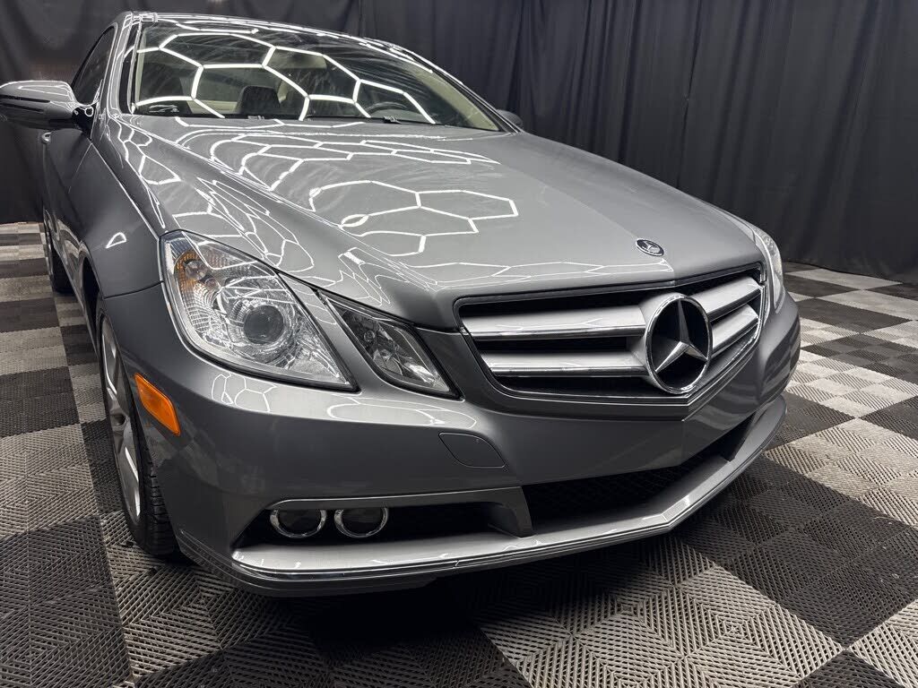 2010 MERCEDES-BENZ E-Class