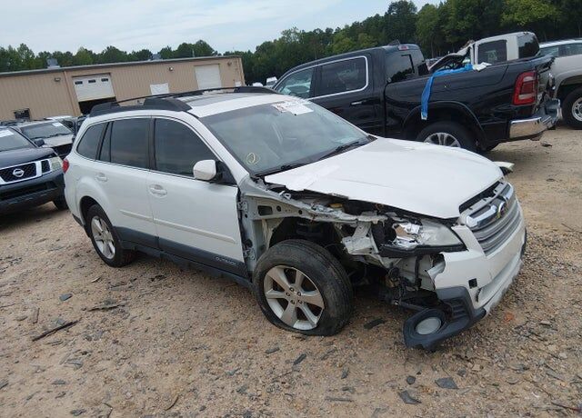 2013 SUBARU Outback