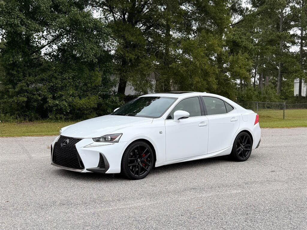 2017 LEXUS IS