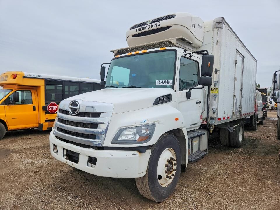 2020 HINO Conventional Type Truck