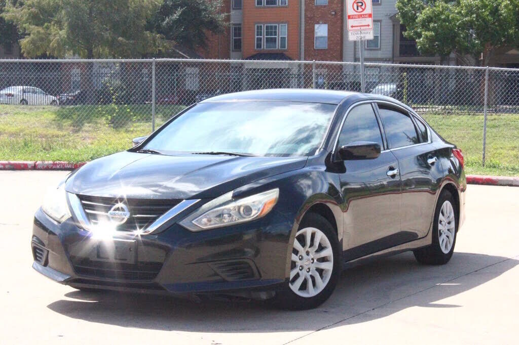 2017 NISSAN Altima