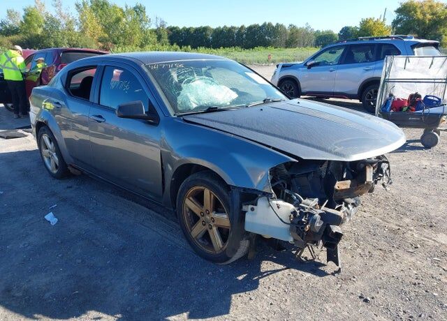 2013 DODGE Avenger