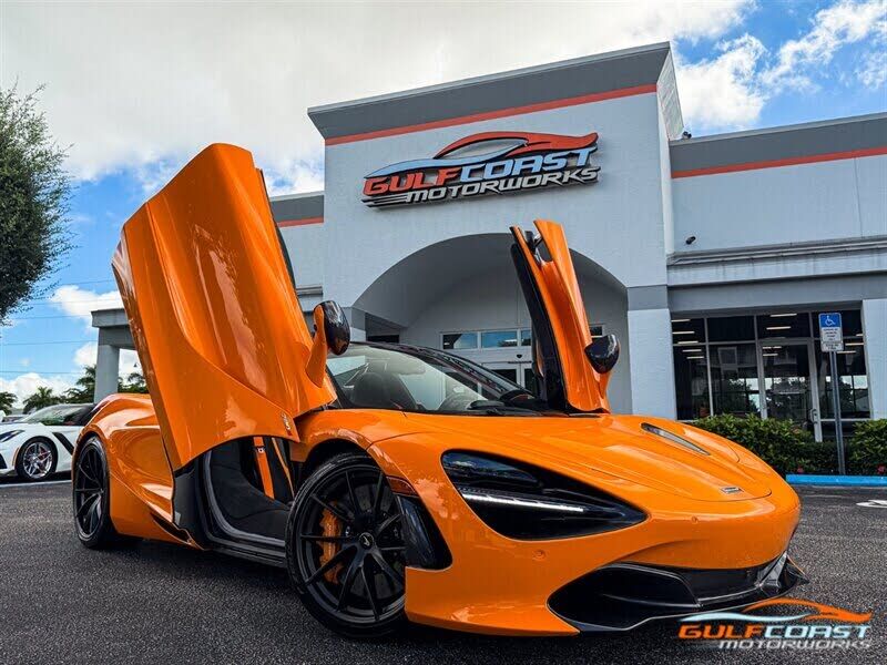 2022 MCLAREN 720S