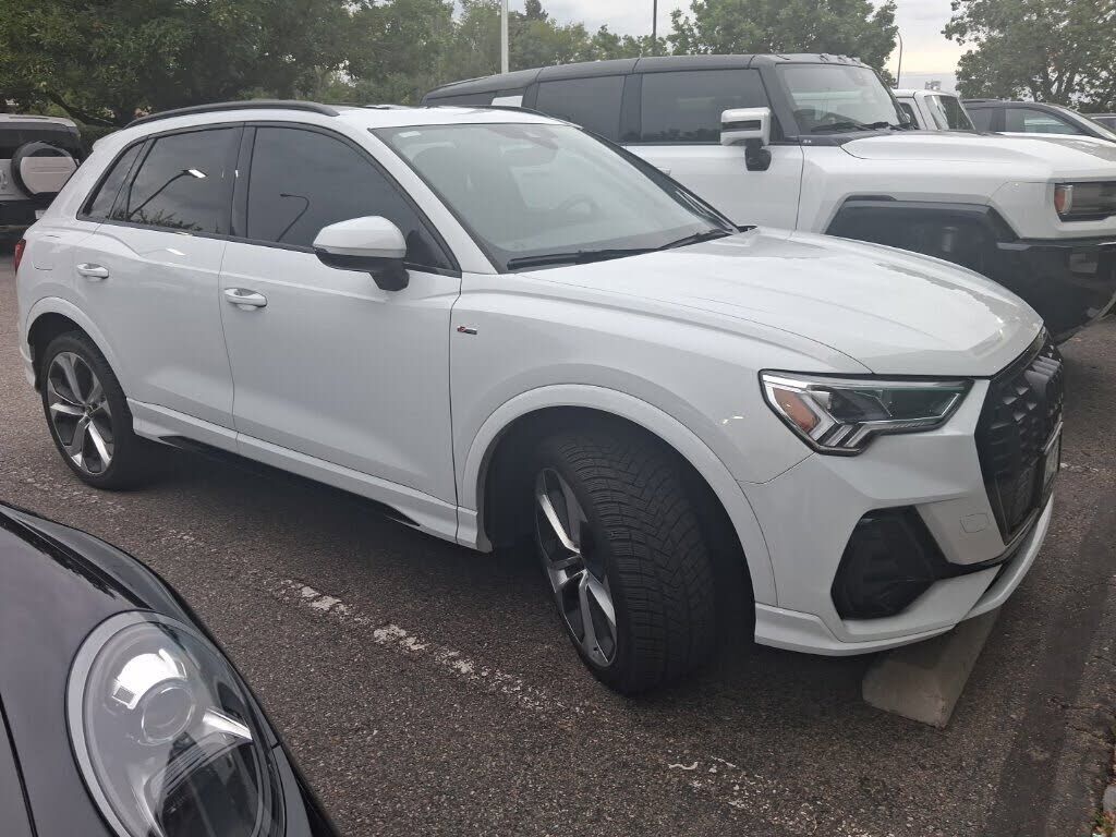2022 AUDI Q3