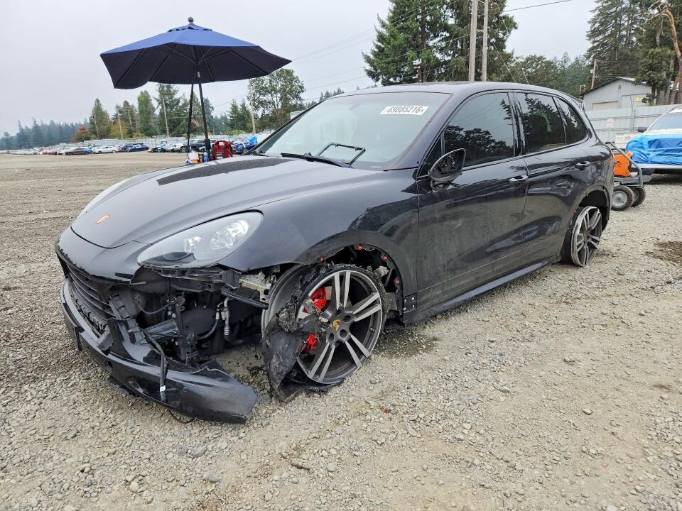 2014 PORSCHE Cayenne