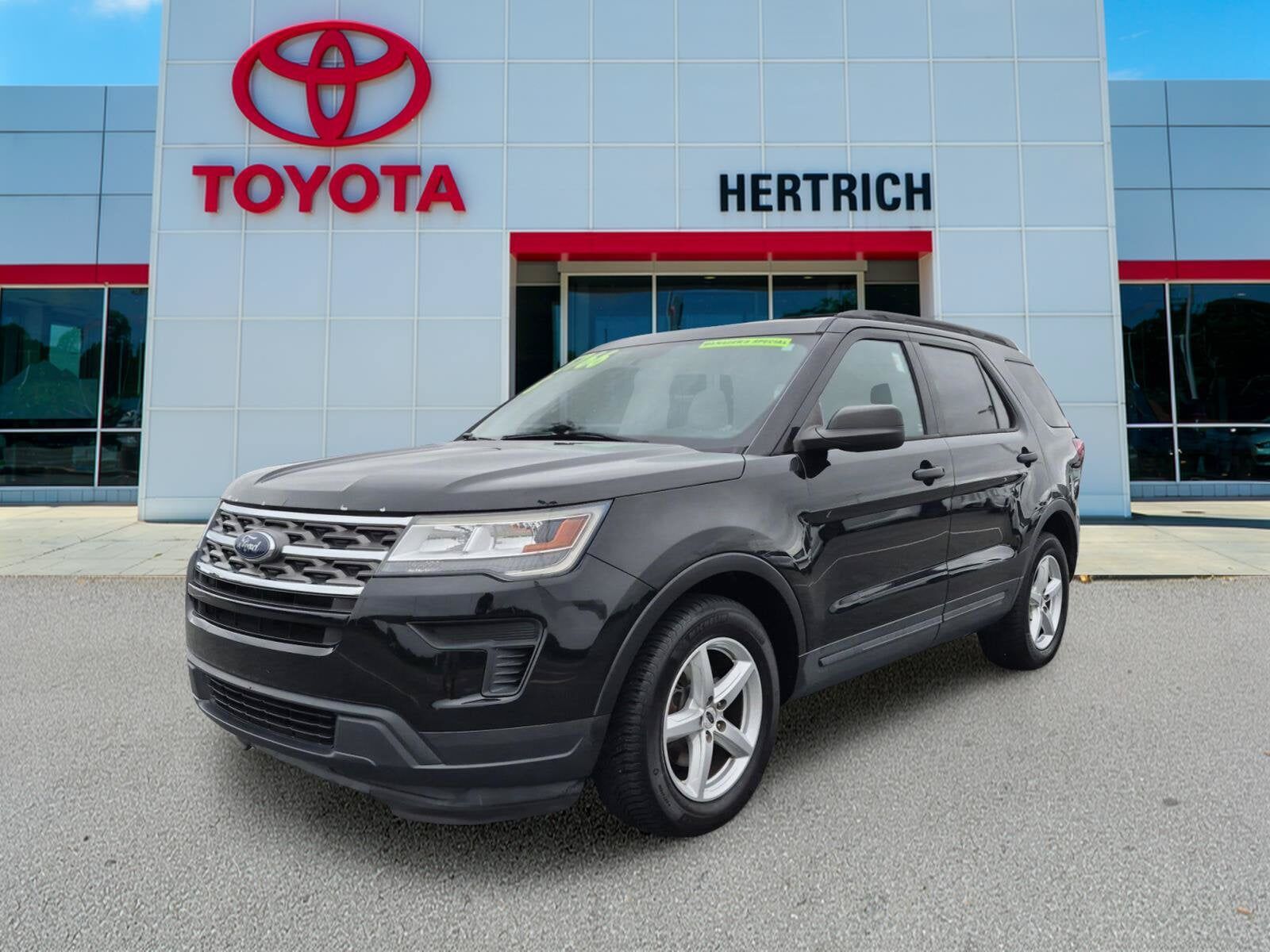 2018 FORD Explorer