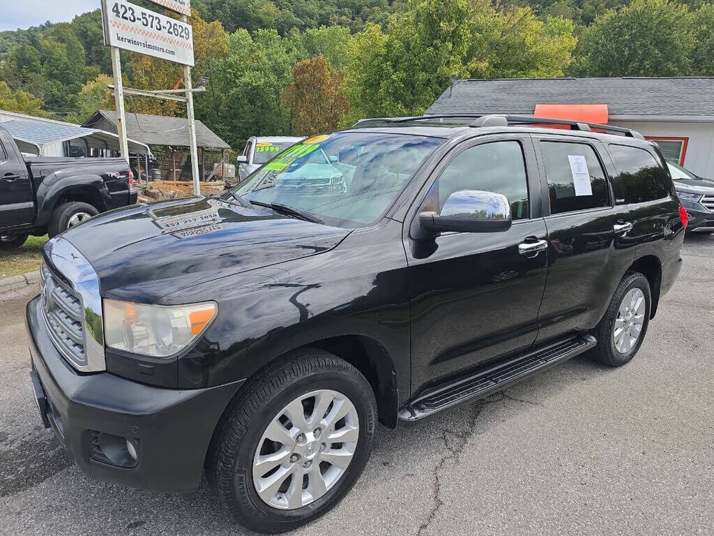 2013 TOYOTA Sequoia