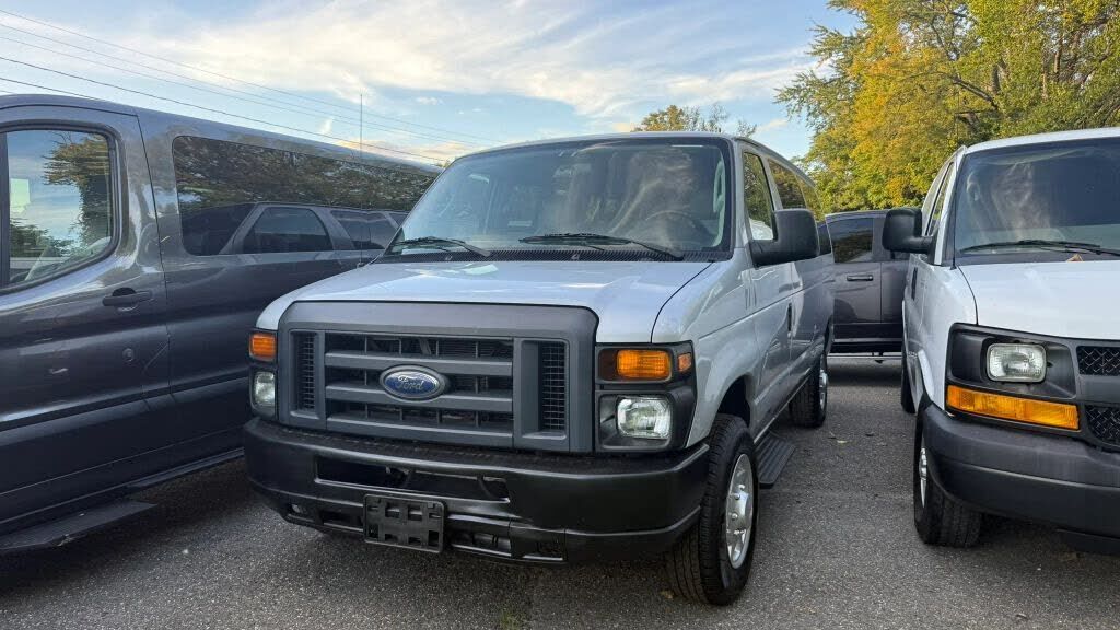 2014 FORD E-350