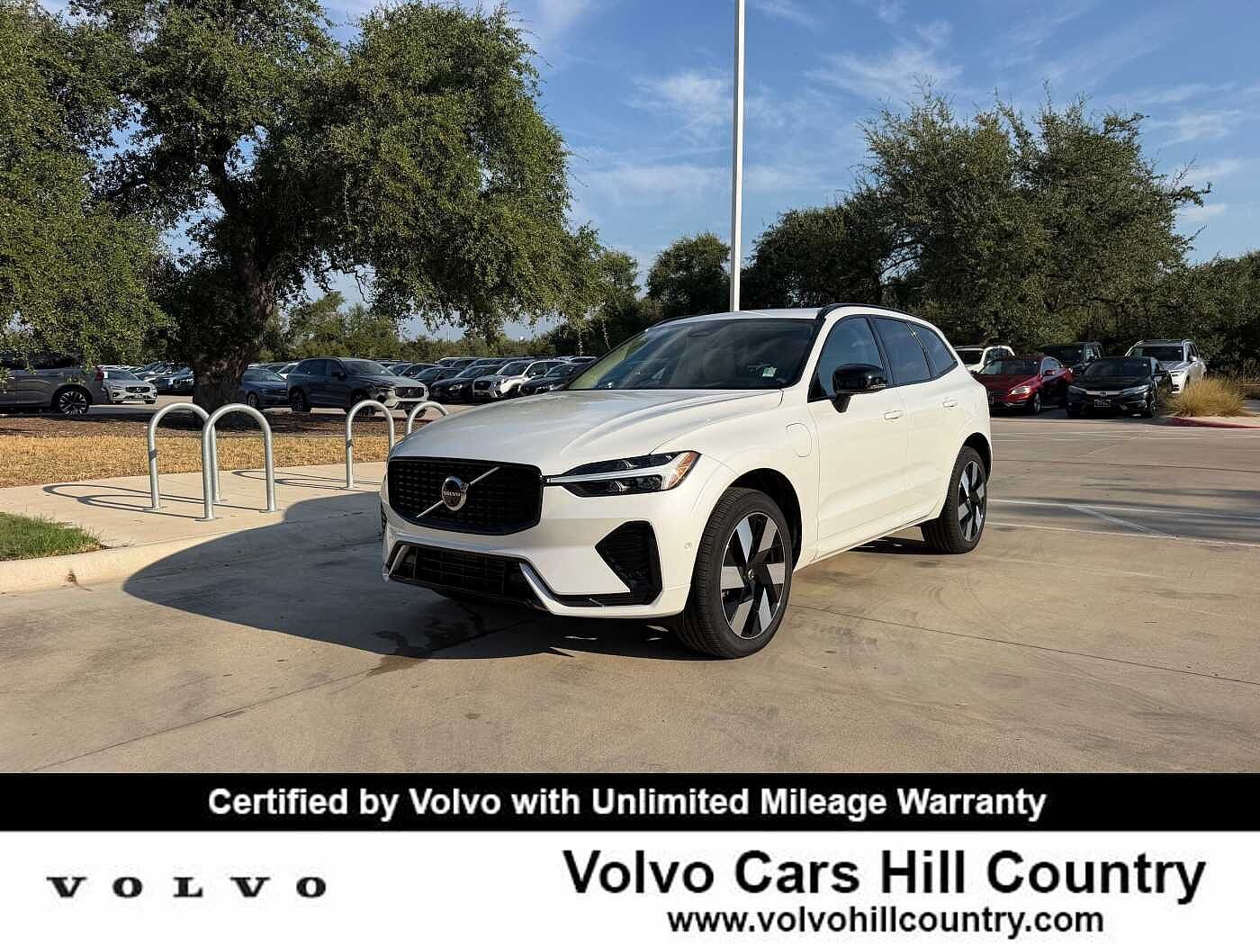 2025 VOLVO XC60