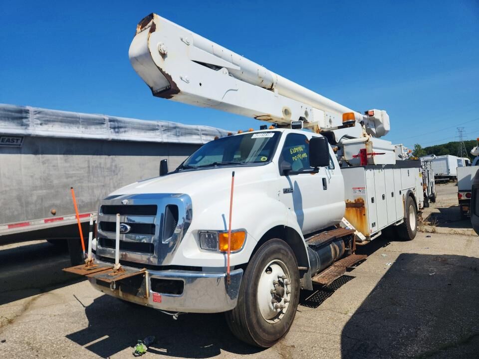 2011 FORD F-750