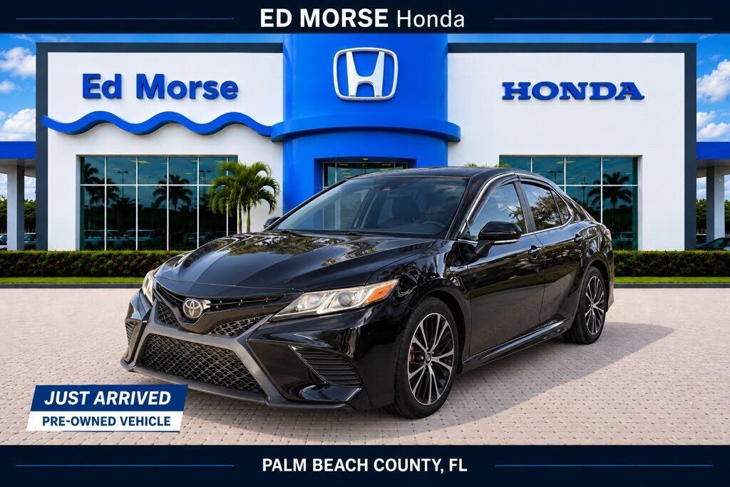 2019 TOYOTA Camry