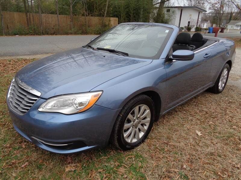 2011 CHRYSLER 200