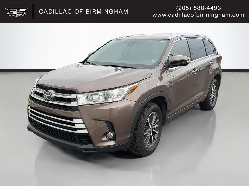 2017 TOYOTA Highlander