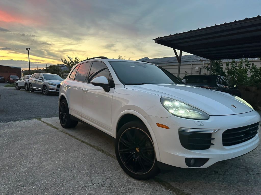 2017 PORSCHE Cayenne