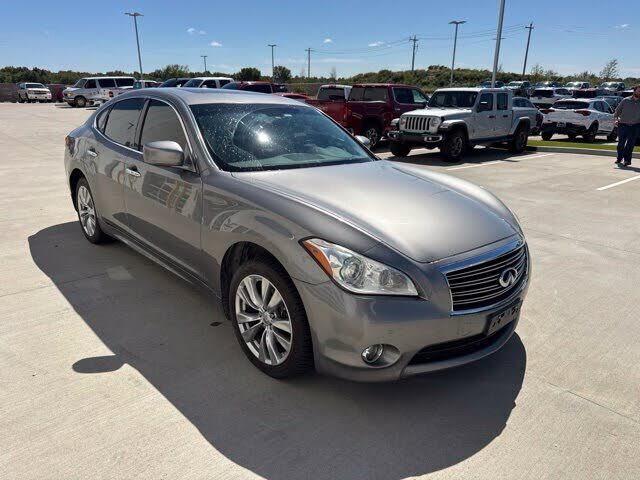 2012 INFINITI M37
