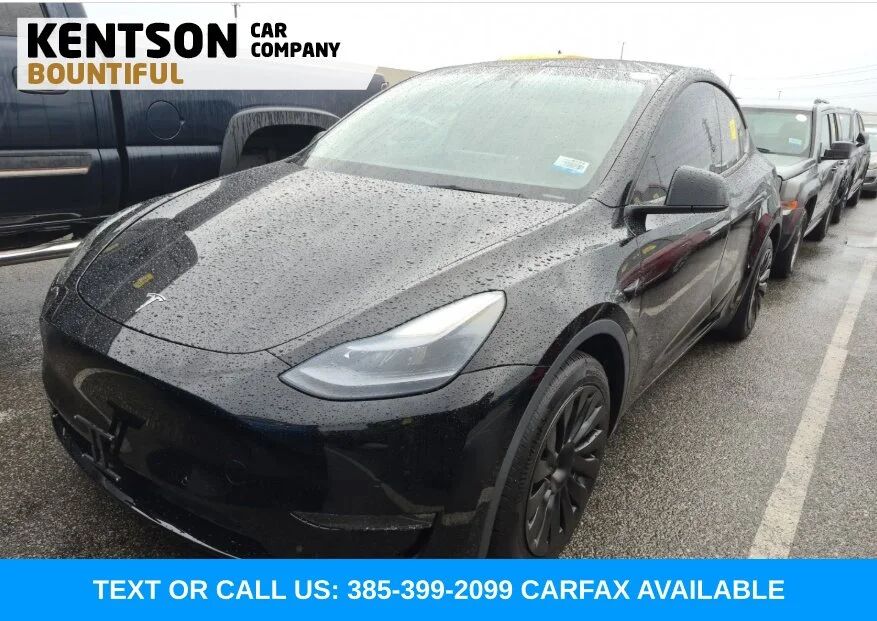 2022 TESLA Model Y