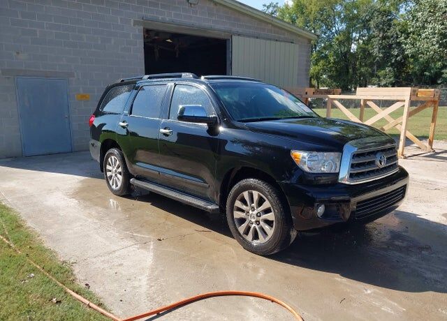 2010 TOYOTA Sequoia