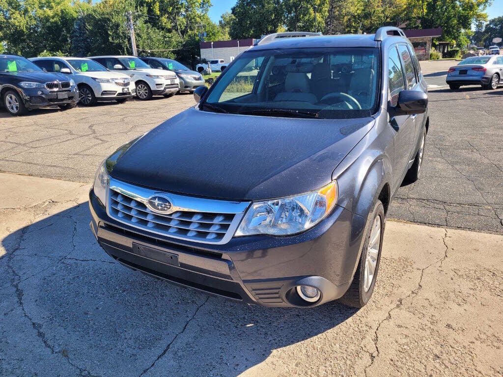 2013 SUBARU Forester