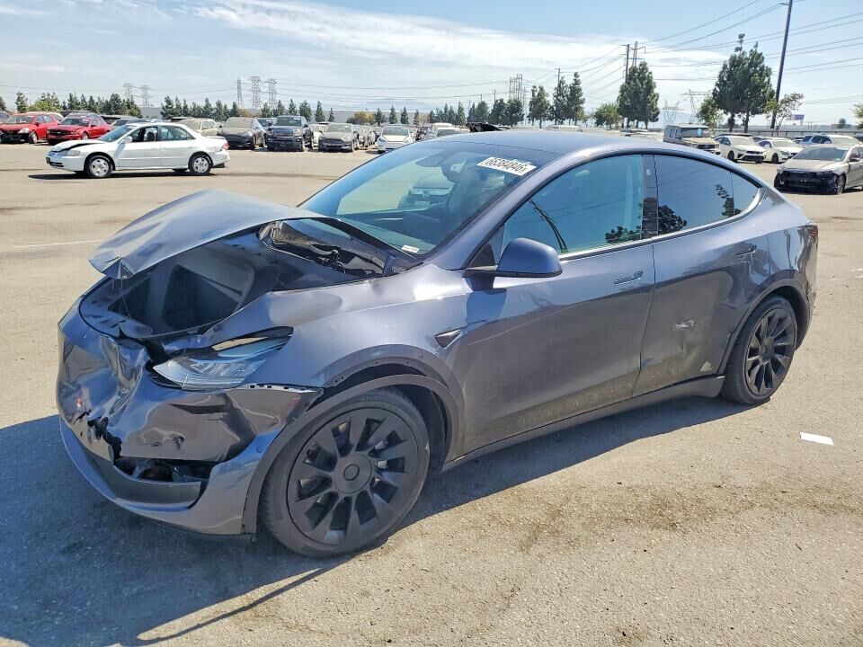 2022 TESLA Model Y