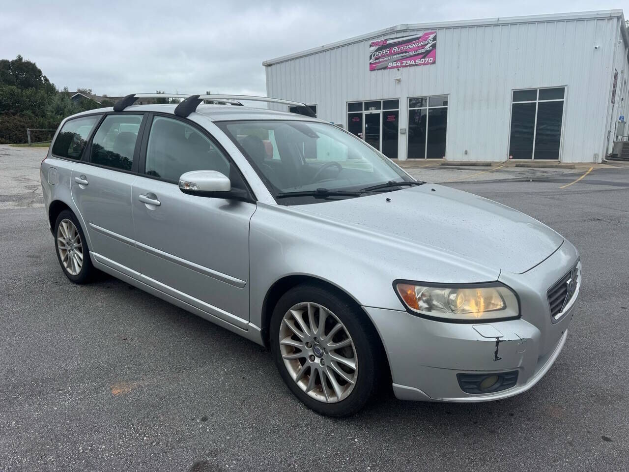 2010 VOLVO V50