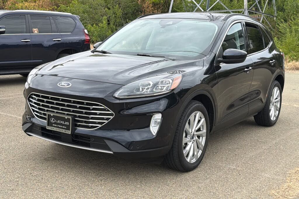 2021 FORD Escape