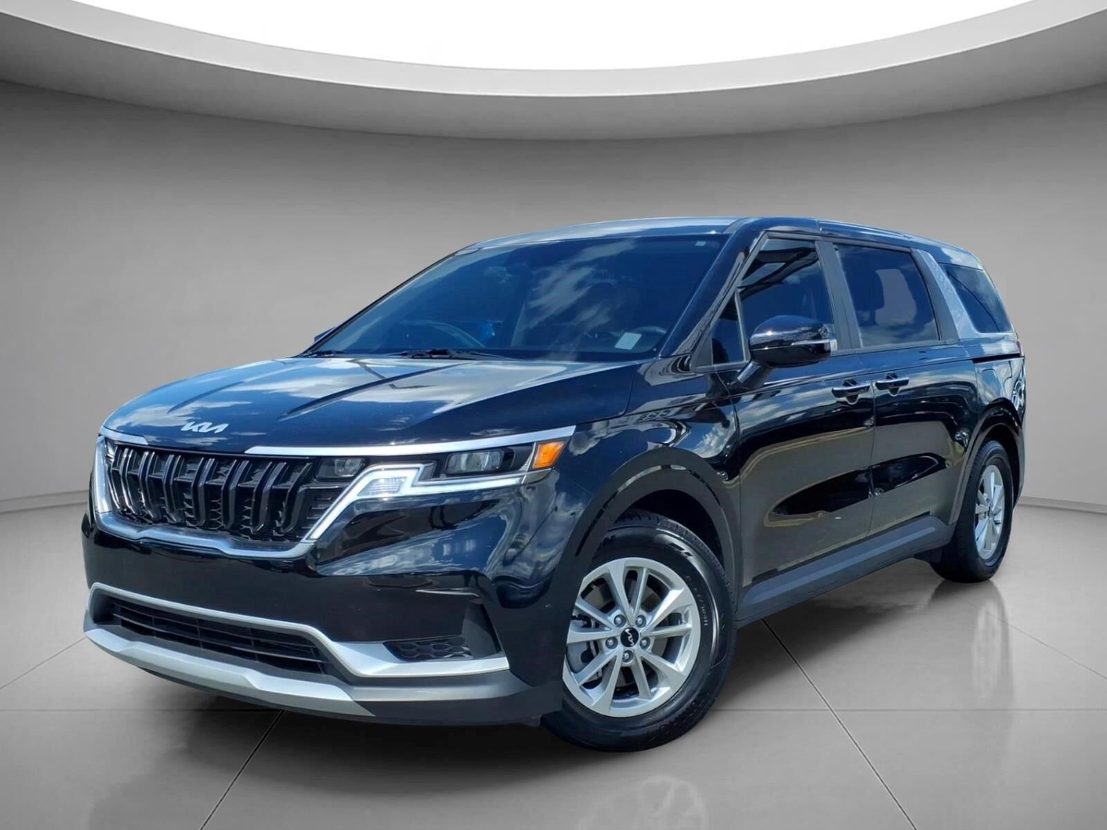 2023 KIA Carnival