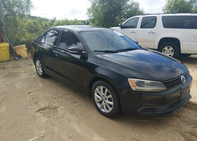 2012 VOLKSWAGEN Jetta