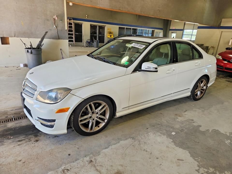 2013 MERCEDES-BENZ C-Class