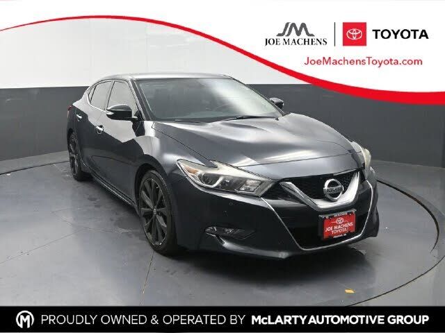 2017 NISSAN Maxima