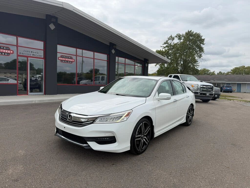2017 HONDA Accord